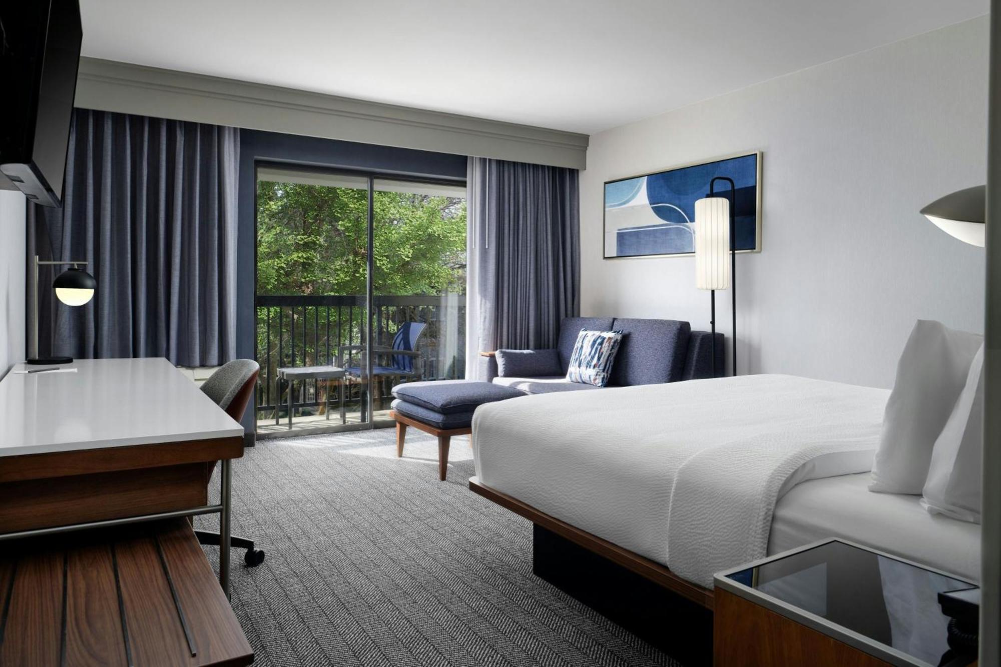 Courtyard By Marriott Stockton Hotel Buitenkant foto