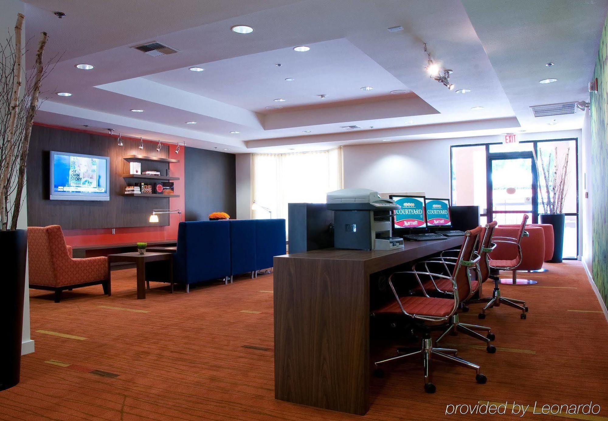 Courtyard By Marriott Stockton Hotel Buitenkant foto