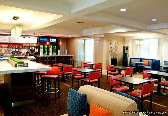 Courtyard By Marriott Stockton Hotel Buitenkant foto
